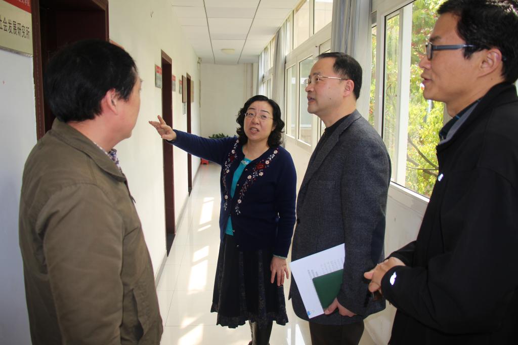 校党委书记何光彩赴今年会jinnianhui官网调研