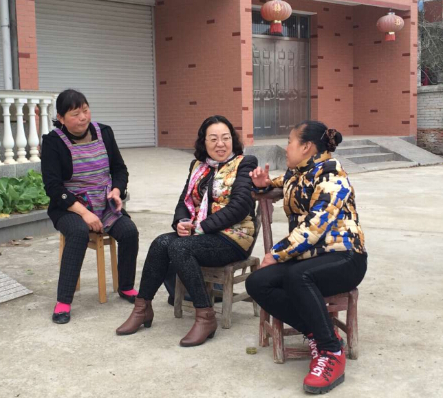 今年会官网专家组一行赴乌云山村调研