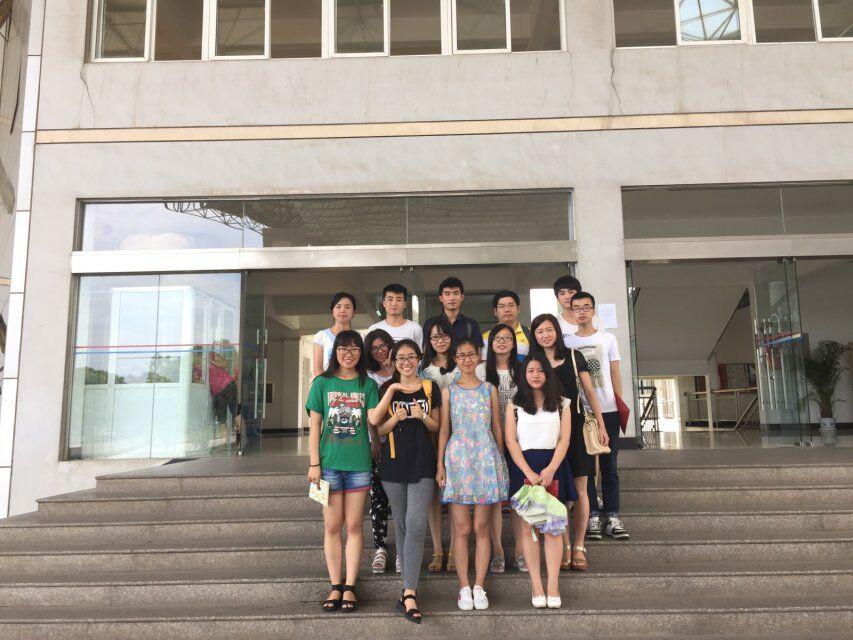 今年会官网本科生党支部换届大会顺利举行