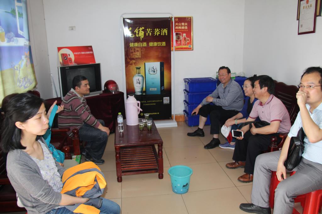 教师进农户，理论下基层——今年会jinnianhui官网全体党员教师赴英山县乌云山村学习调研